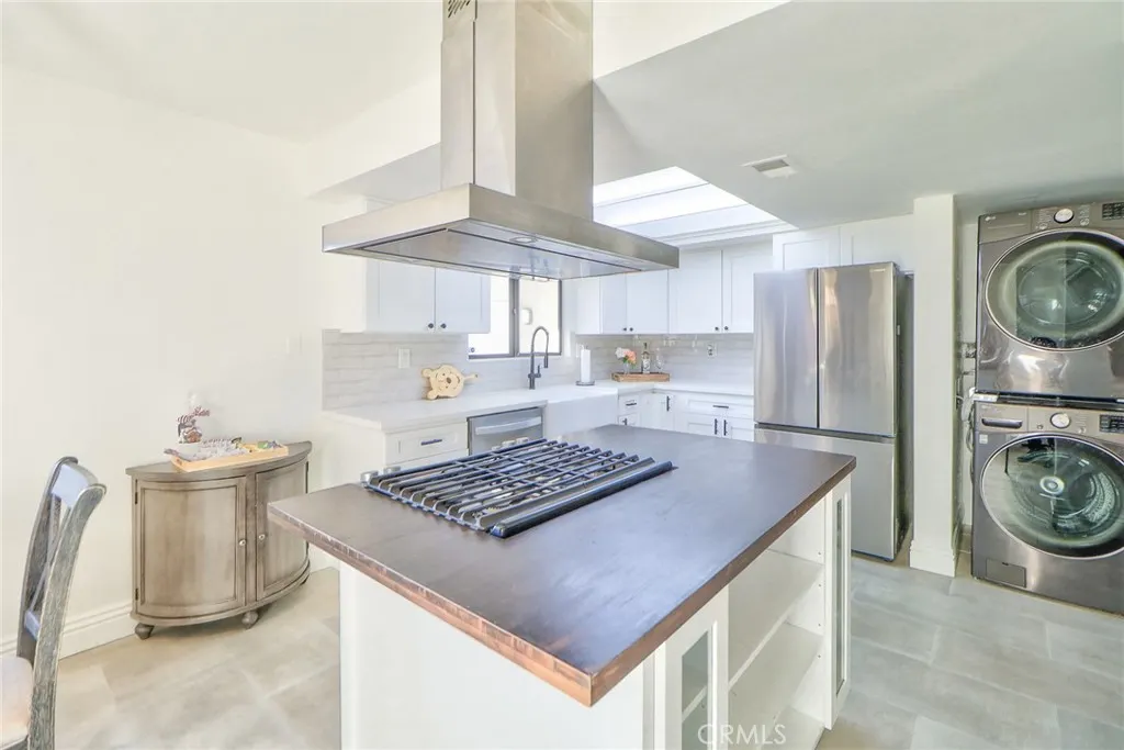 652 Park Shadow Court