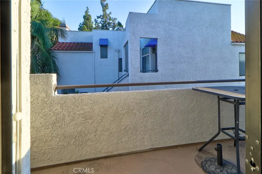 652 Park Shadow Court
