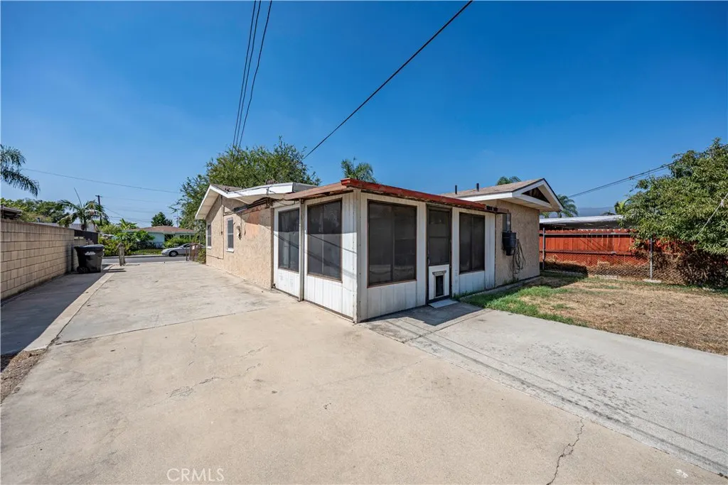 5508 N Aspan Avenue