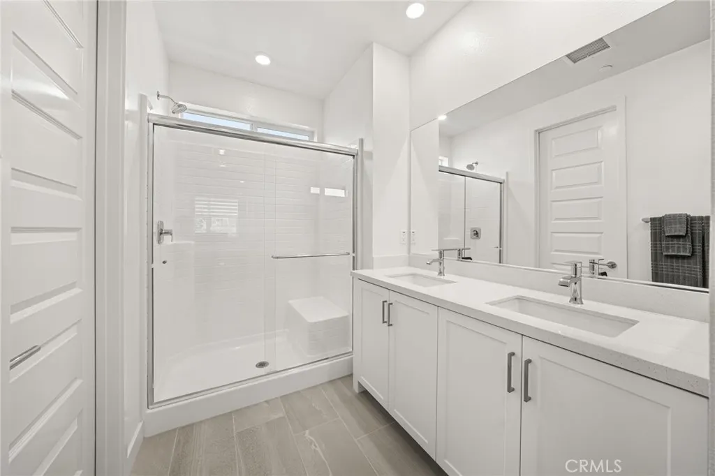 3575 E Indigo Privado