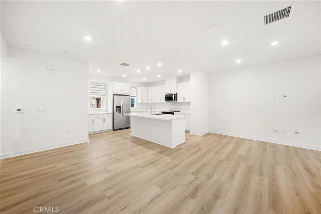 3575 E Indigo Privado