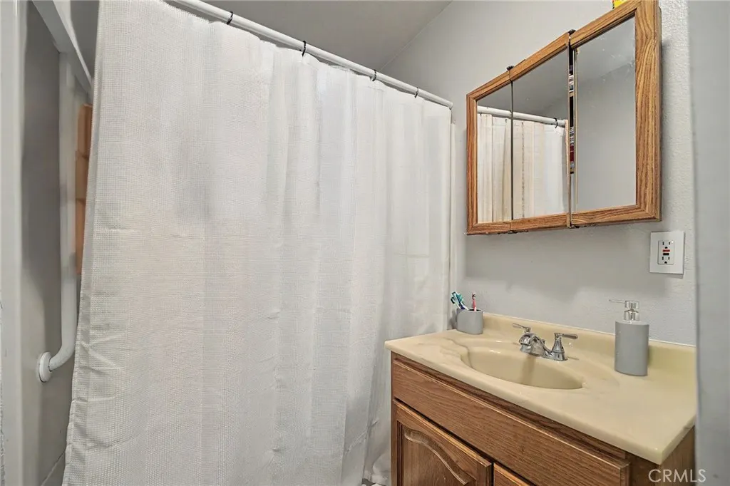 234 W 4th Street