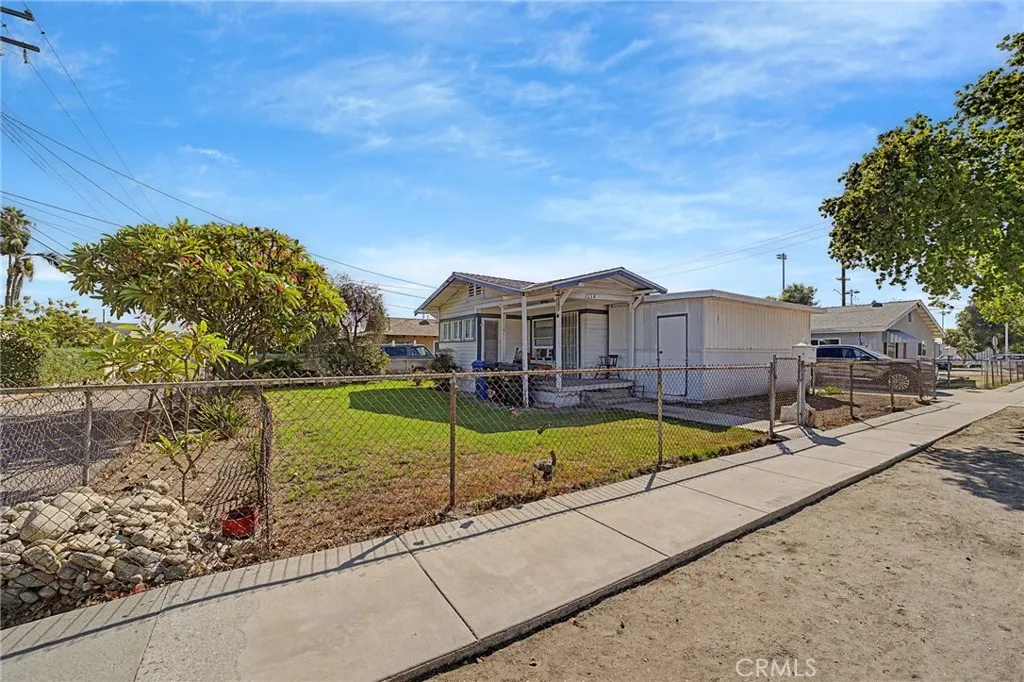 234 W 4th Street