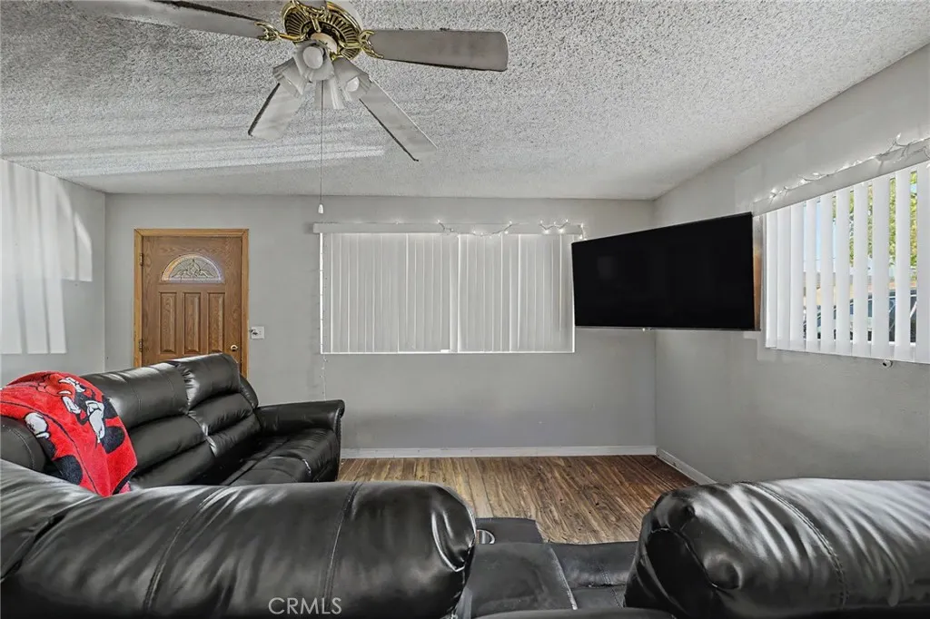 234 W 4th Street