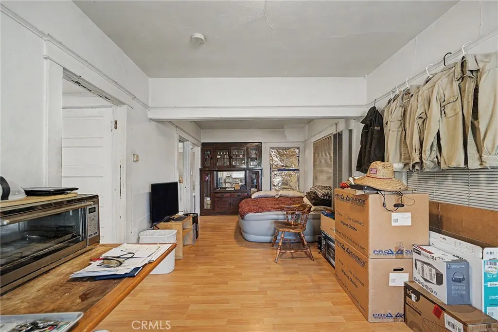 234 W 4th Street