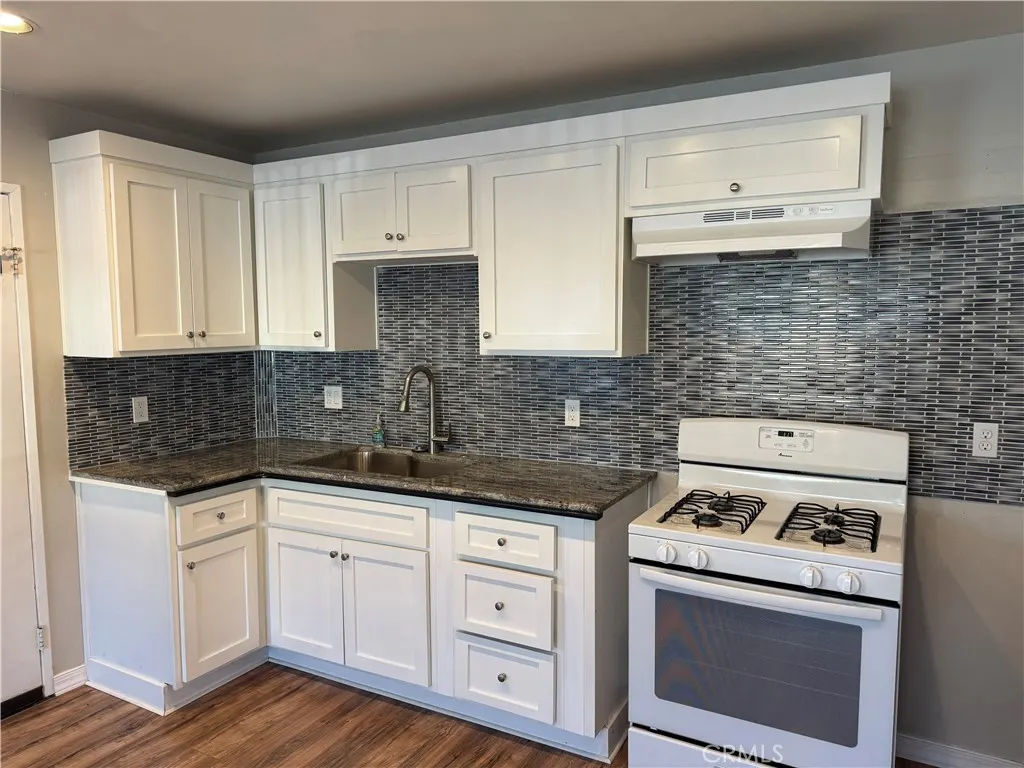 234 W 4th Street