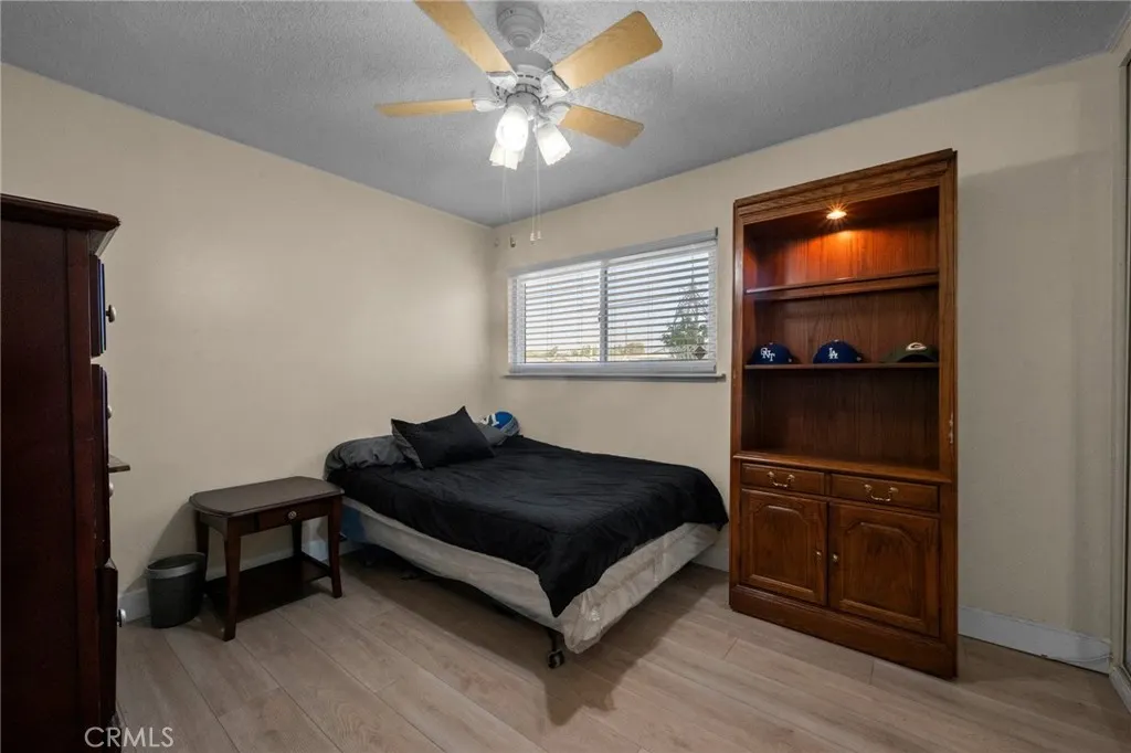 1335 W 4th Street