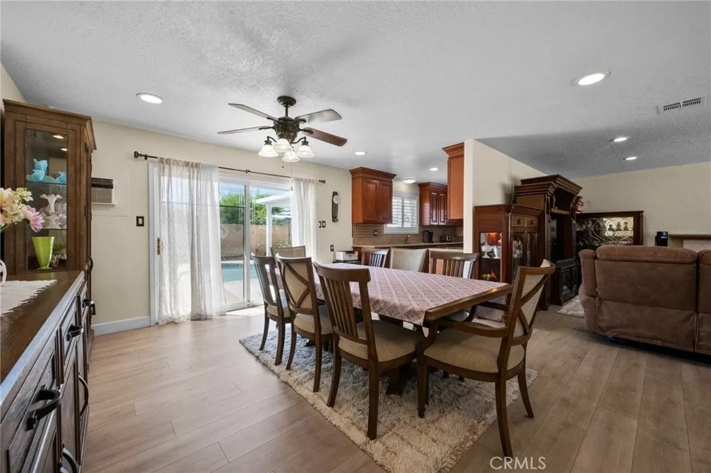 1335 W 4th Street