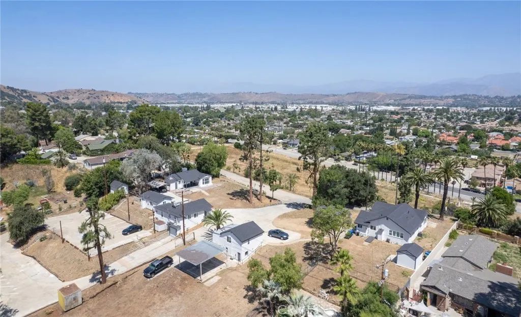 1390 Prospect