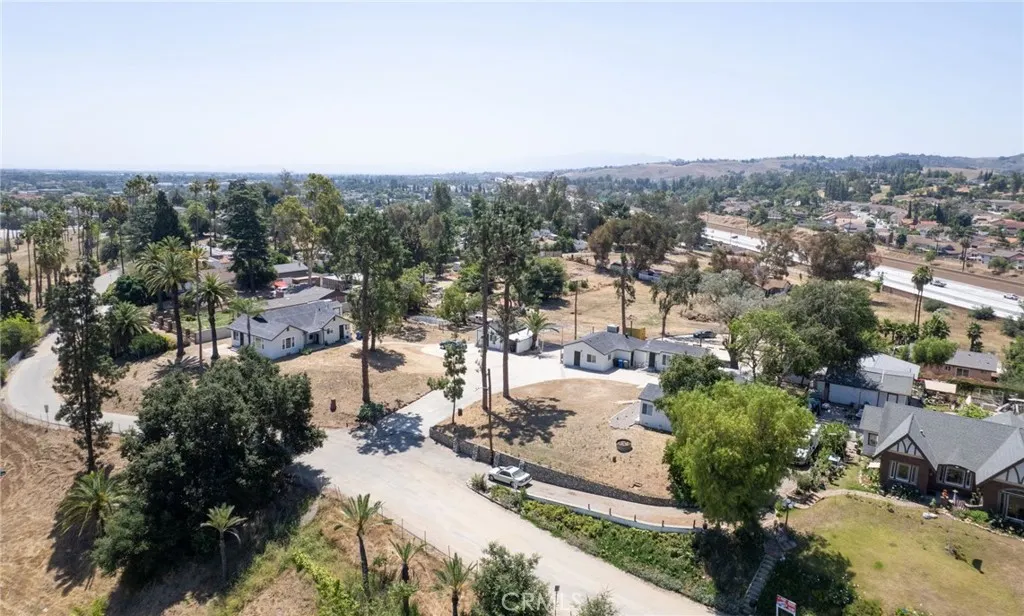 1390 Prospect