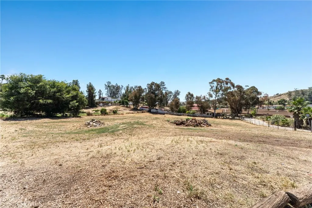 1390 Prospect