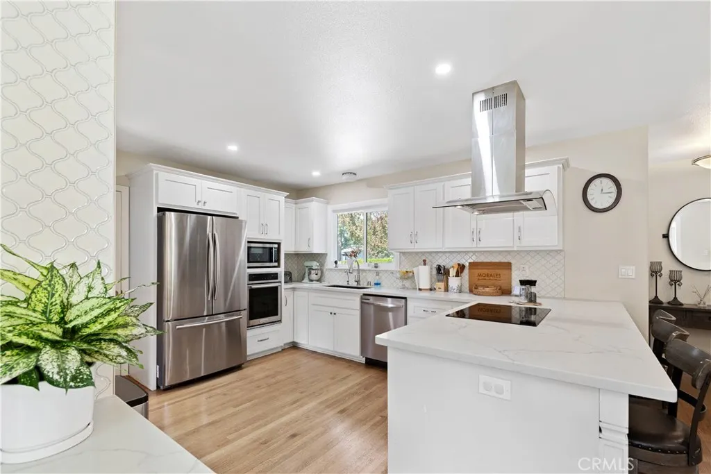 102 N San Jose Drive
