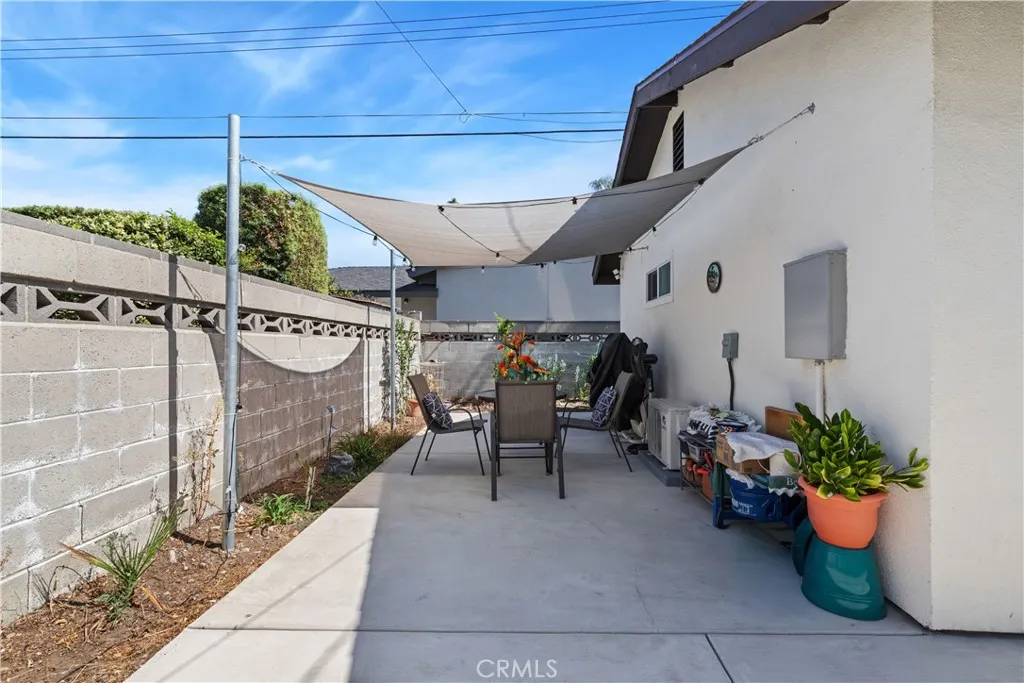 102 N San Jose Drive