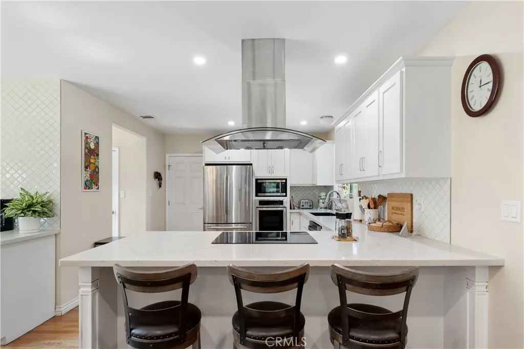 102 N San Jose Drive