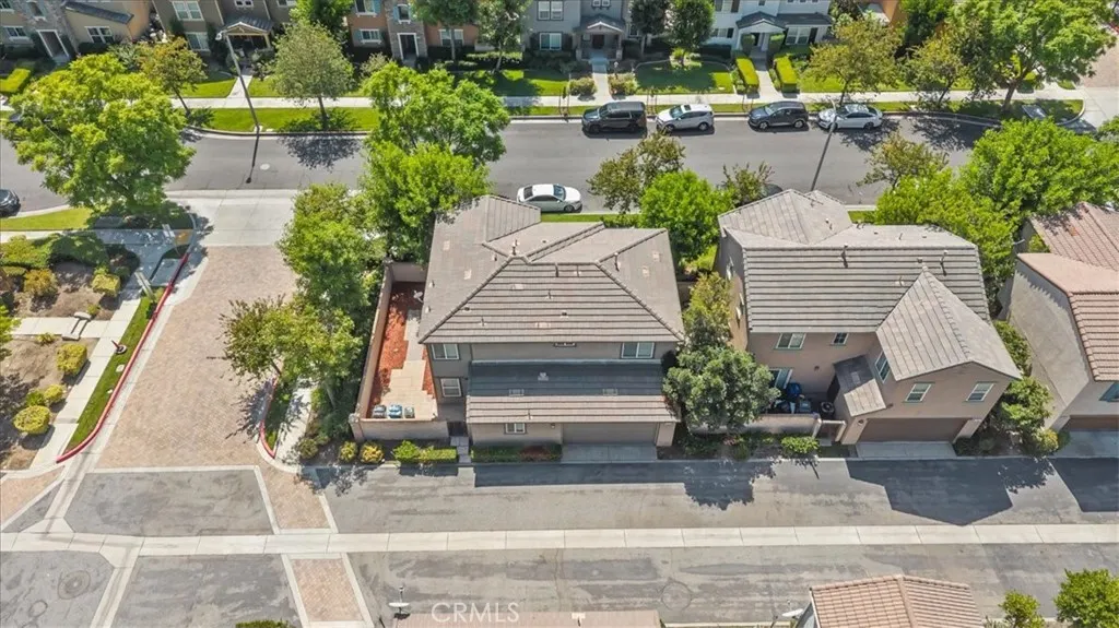 1759 E Flora Street