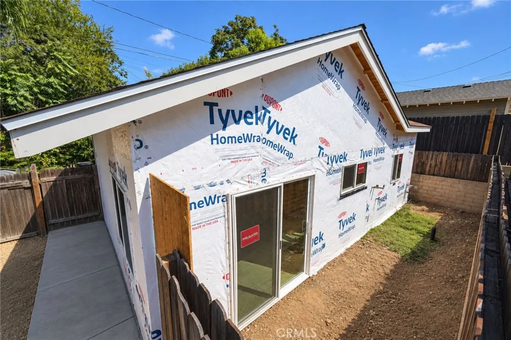 435 W 2nd