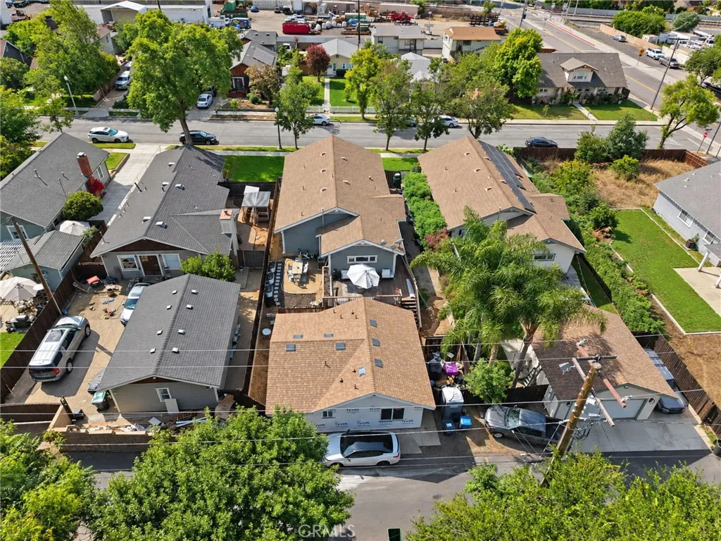 435 W 2nd