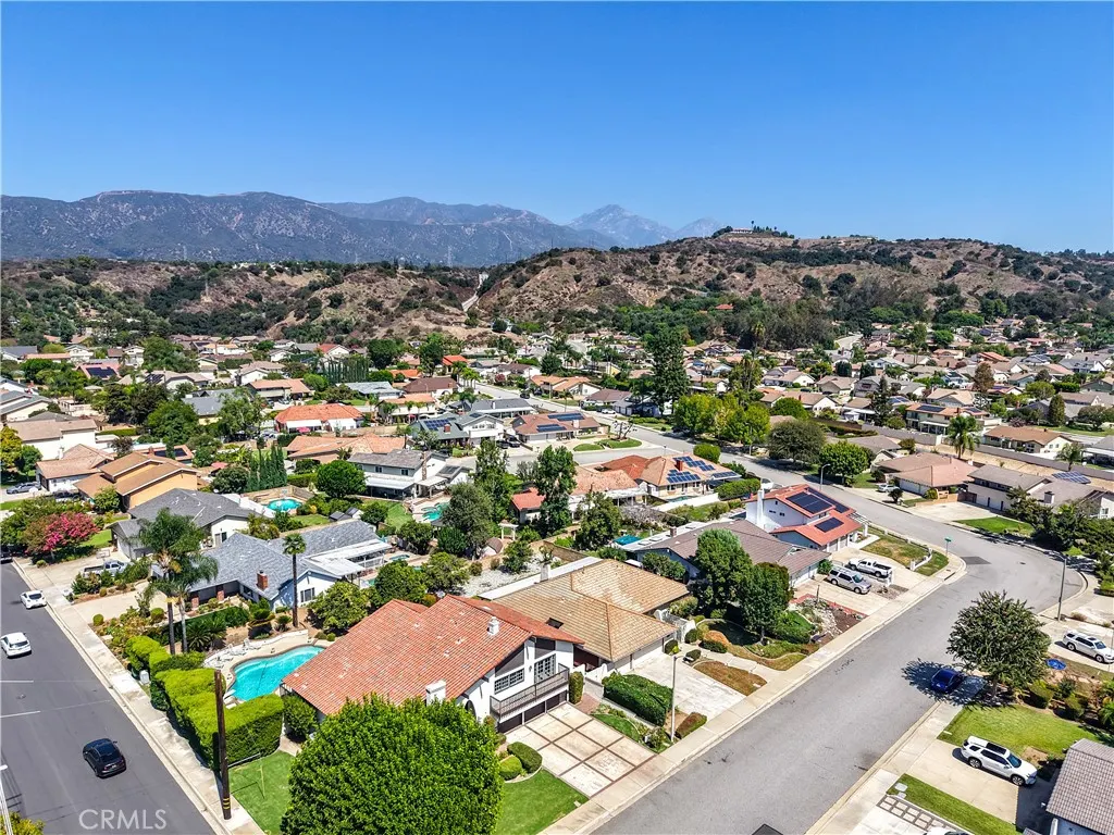 2009 VINEWOOD Street