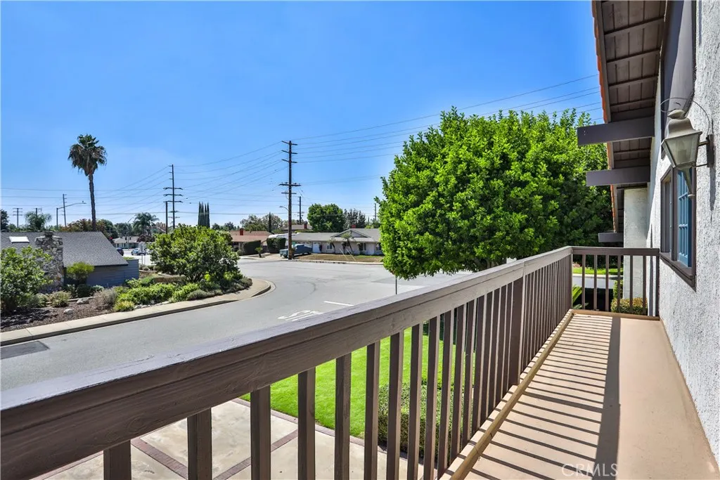 2009 VINEWOOD Street