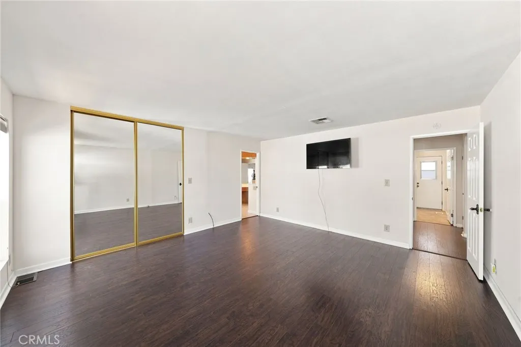 840 E Foothill #205