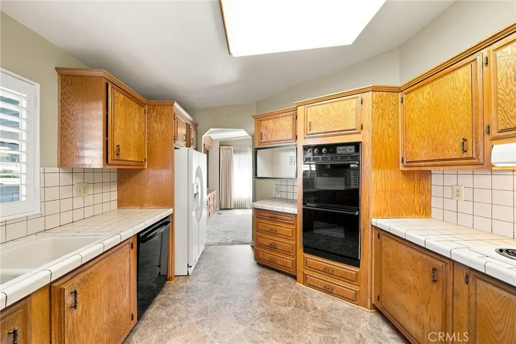 840 E Foothill #205