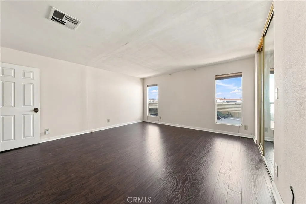 840 E Foothill #205