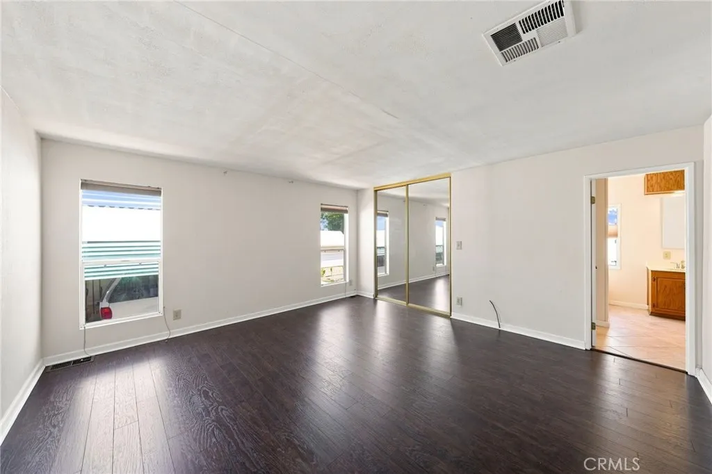 840 E Foothill #205