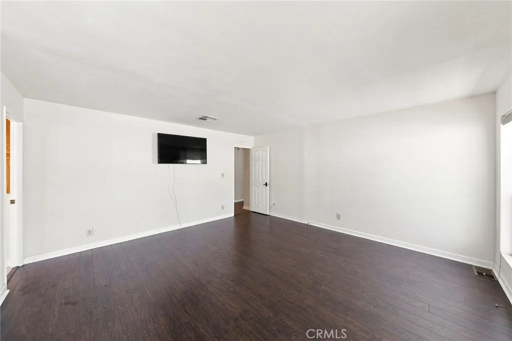 840 E Foothill #205