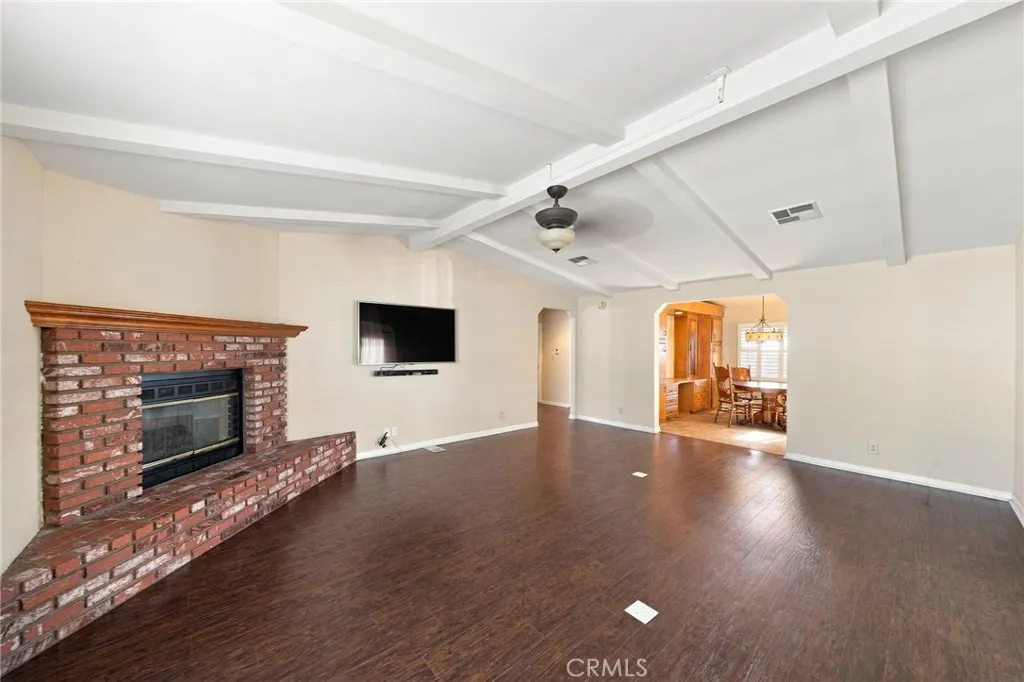 840 E Foothill #205