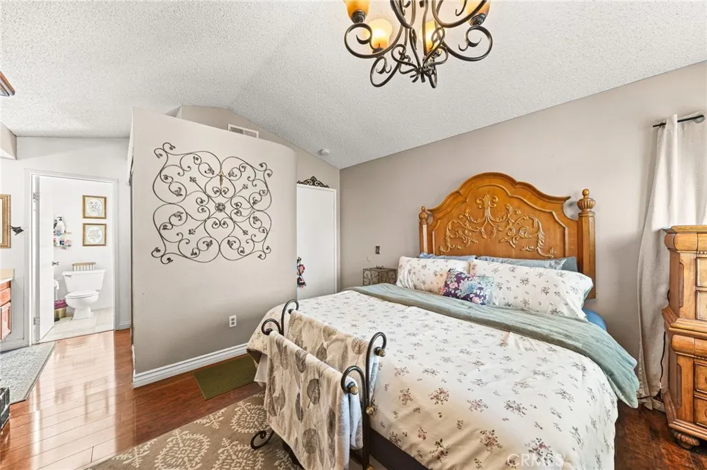 3932 Salt Creek Way
