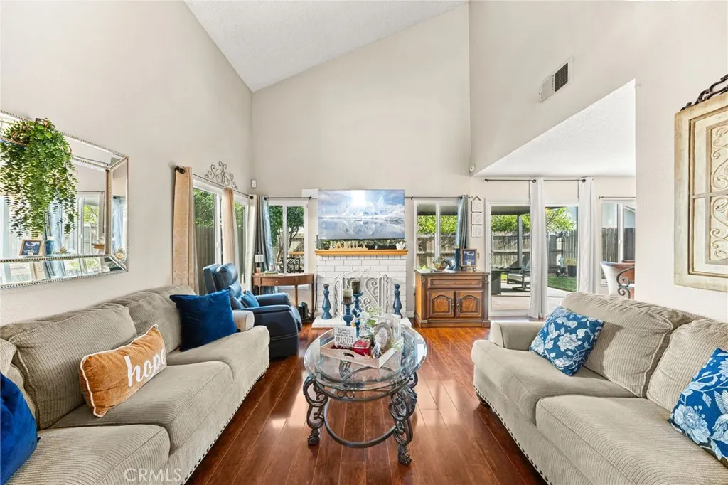 3932 Salt Creek Way