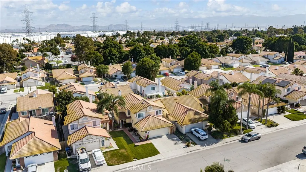 3932 Salt Creek Way