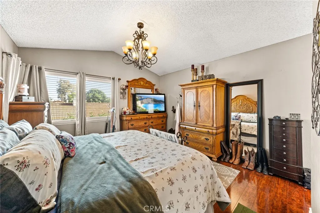 3932 Salt Creek Way