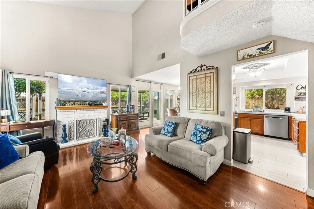 3932 Salt Creek Way