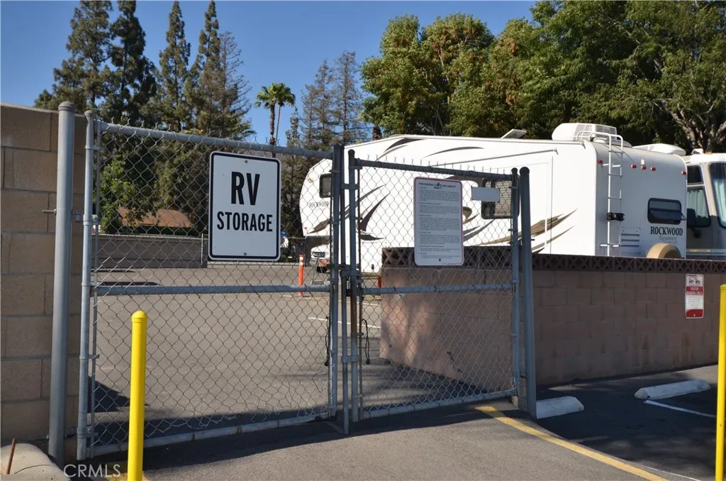 840 Foothill Boulevard E #182