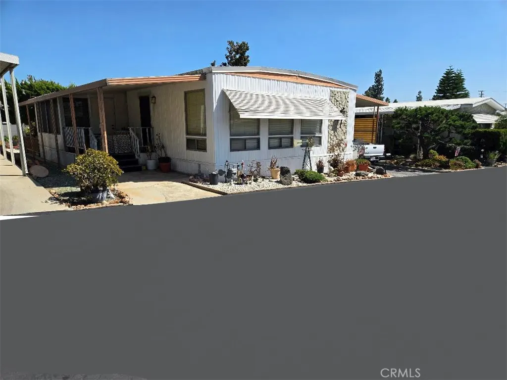 840 Foothill Boulevard E #182