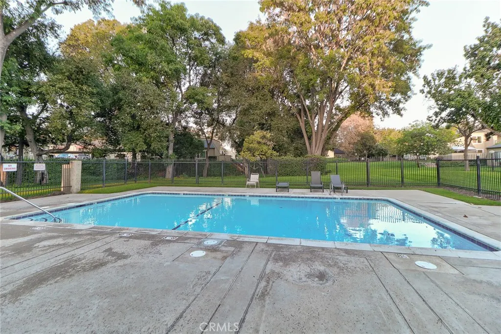 1375 Cypress