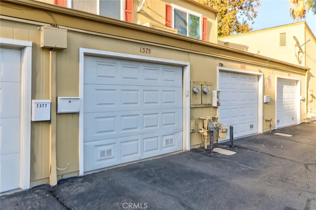 1375 Cypress