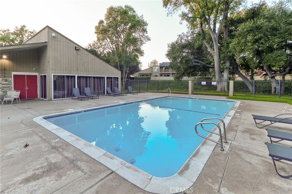 1375 Cypress