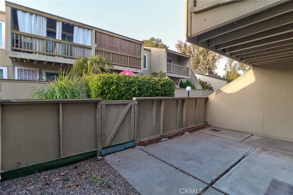 1375 Cypress