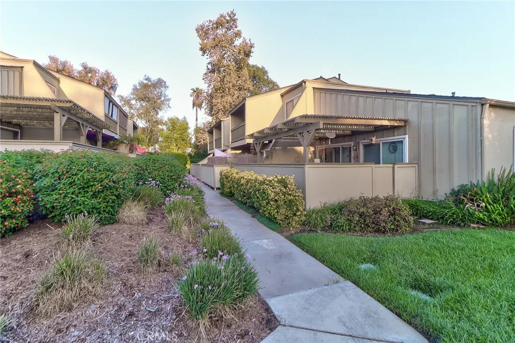 1375 Cypress