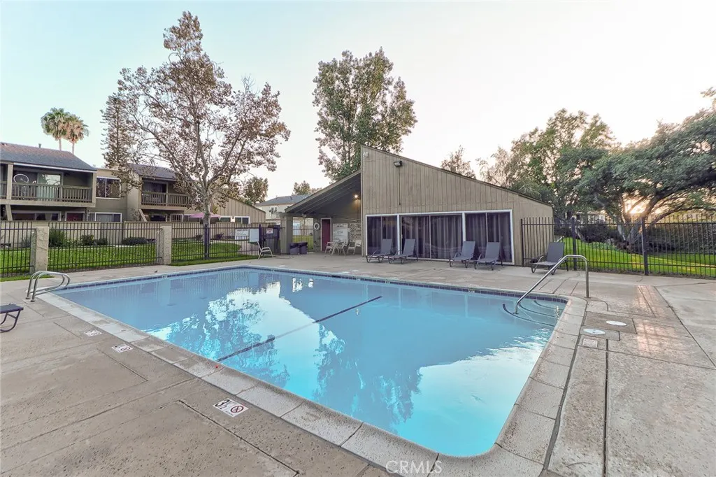 1375 Cypress