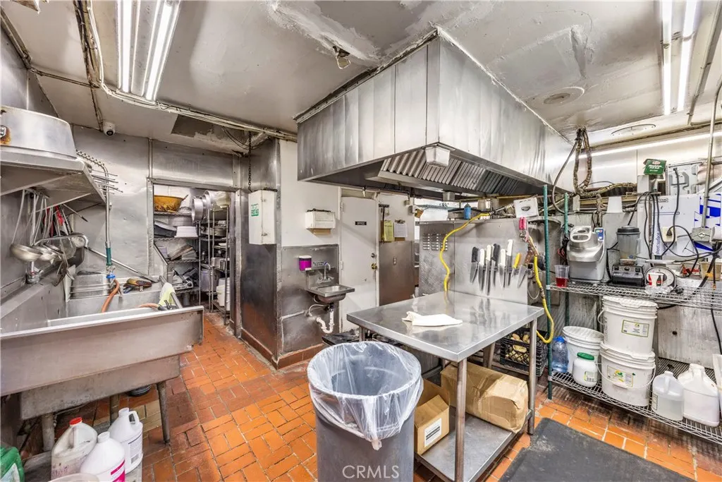 600 E Foothill Boulevard