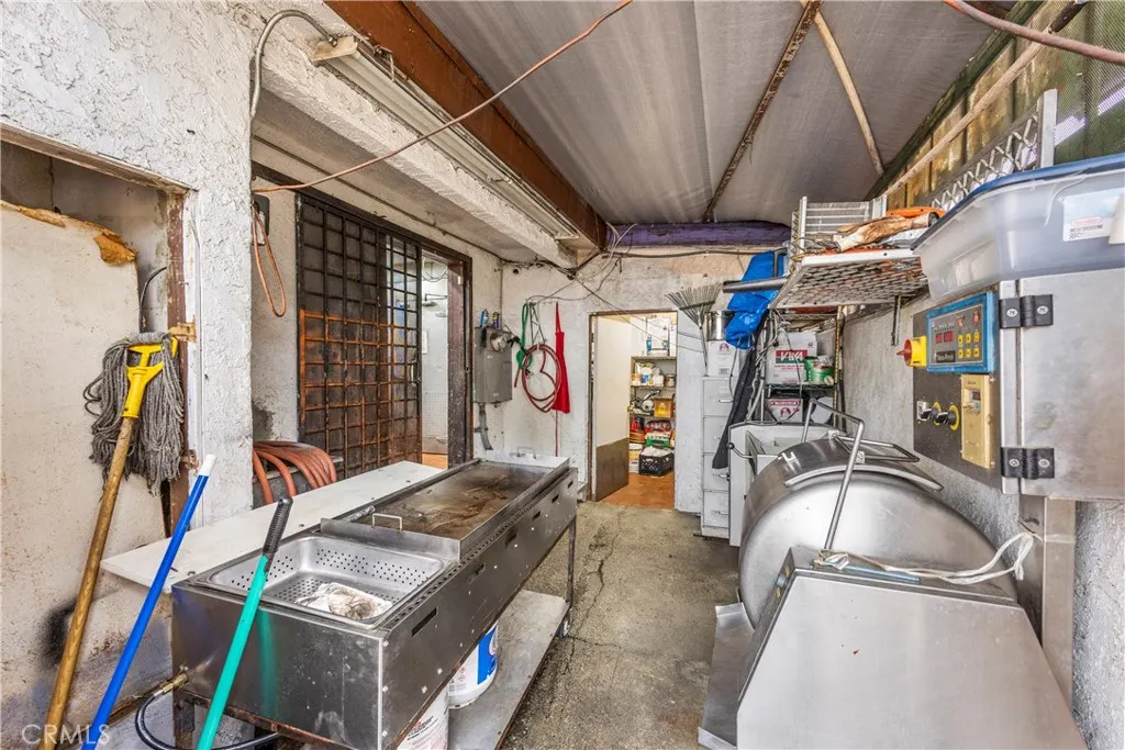 600 E Foothill Boulevard