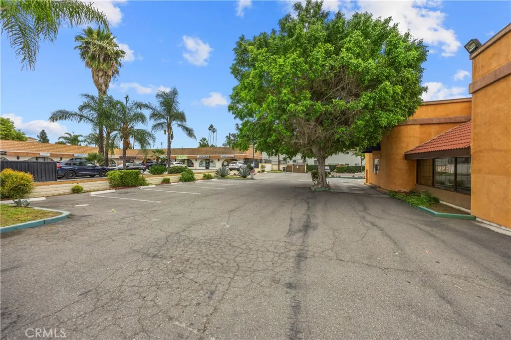 600 E Foothill Boulevard