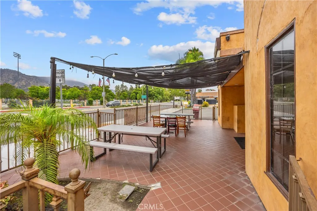 600 E Foothill Boulevard