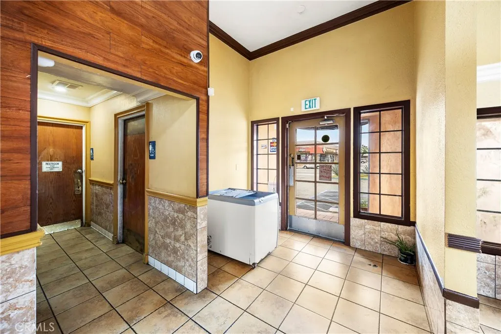 600 E Foothill Boulevard