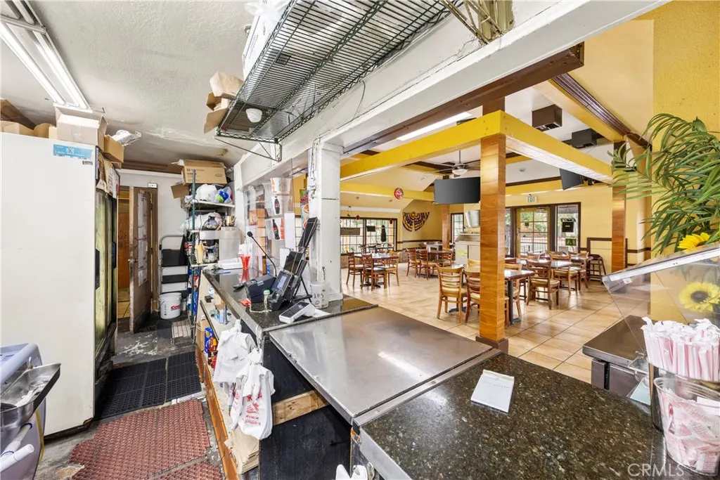 600 E Foothill Boulevard