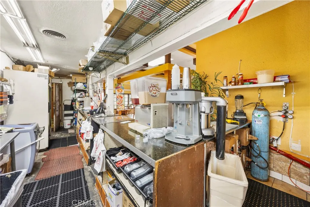 600 E Foothill Boulevard