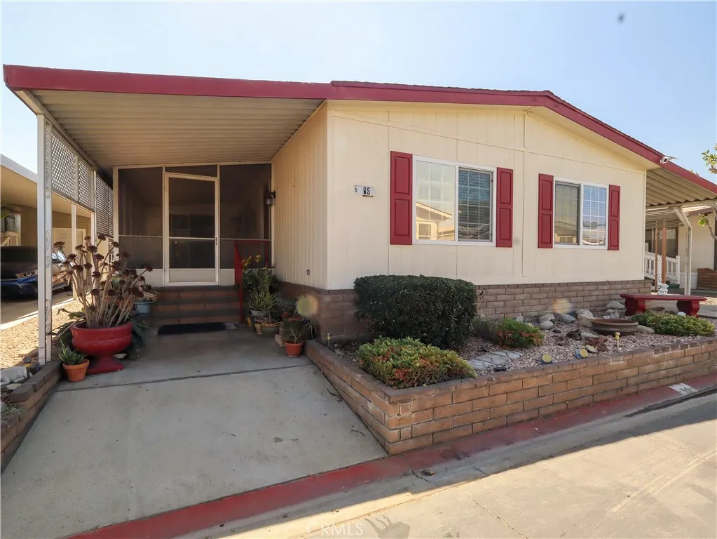 1456 E Philadelphia Drive #65